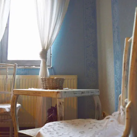 B&B Pollushof Panzio Es Etterem Csolnok