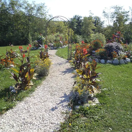 Pollushof Panzio Es Etterem