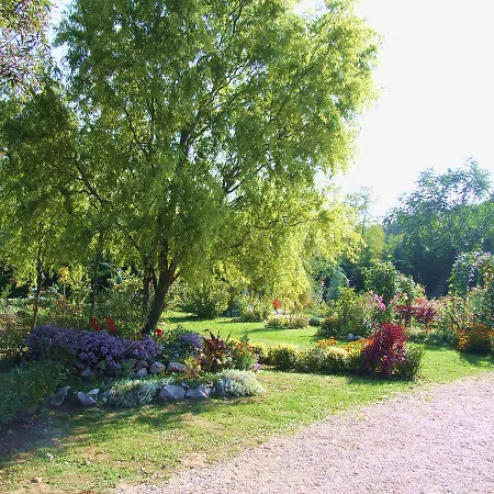 Pollushof Panzio Es Etterem Bed & Breakfast Csolnok