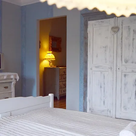 Pollushof Panzio Es Etterem Bed & Breakfast