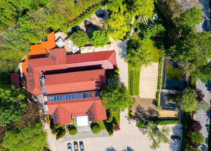 Bed & Breakfast Pollushof Panzio Es Etterem
